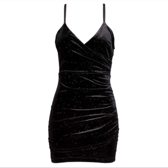 Dress the Population Dresses & Skirts - *Final Price* Dress The Population Black Velvet Mini Dress NWOT Large